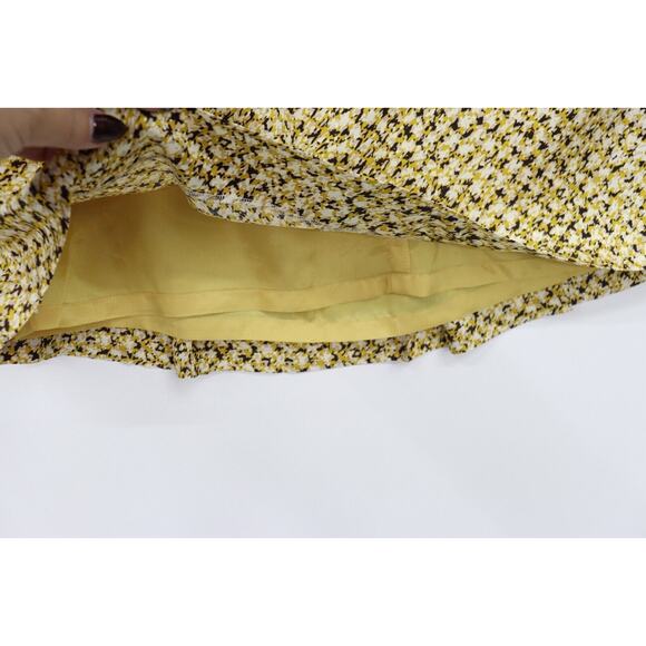 Banana Republic 100% Silk Skirt Size 2 Pleated Yellow Geo Print Preppy Twee - Picture 3 of 6